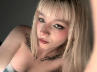 Cloefive Live Cam