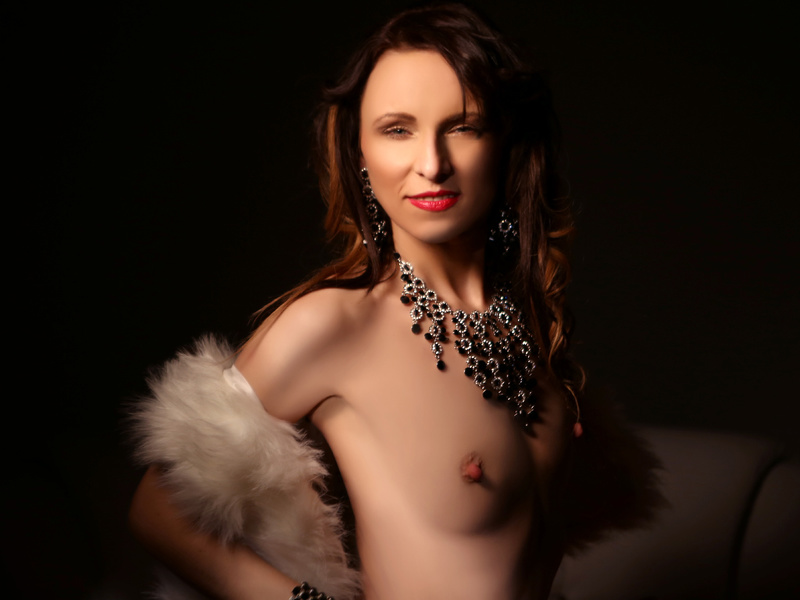 LovelyKassandra Photo LovelyKassandra Photo